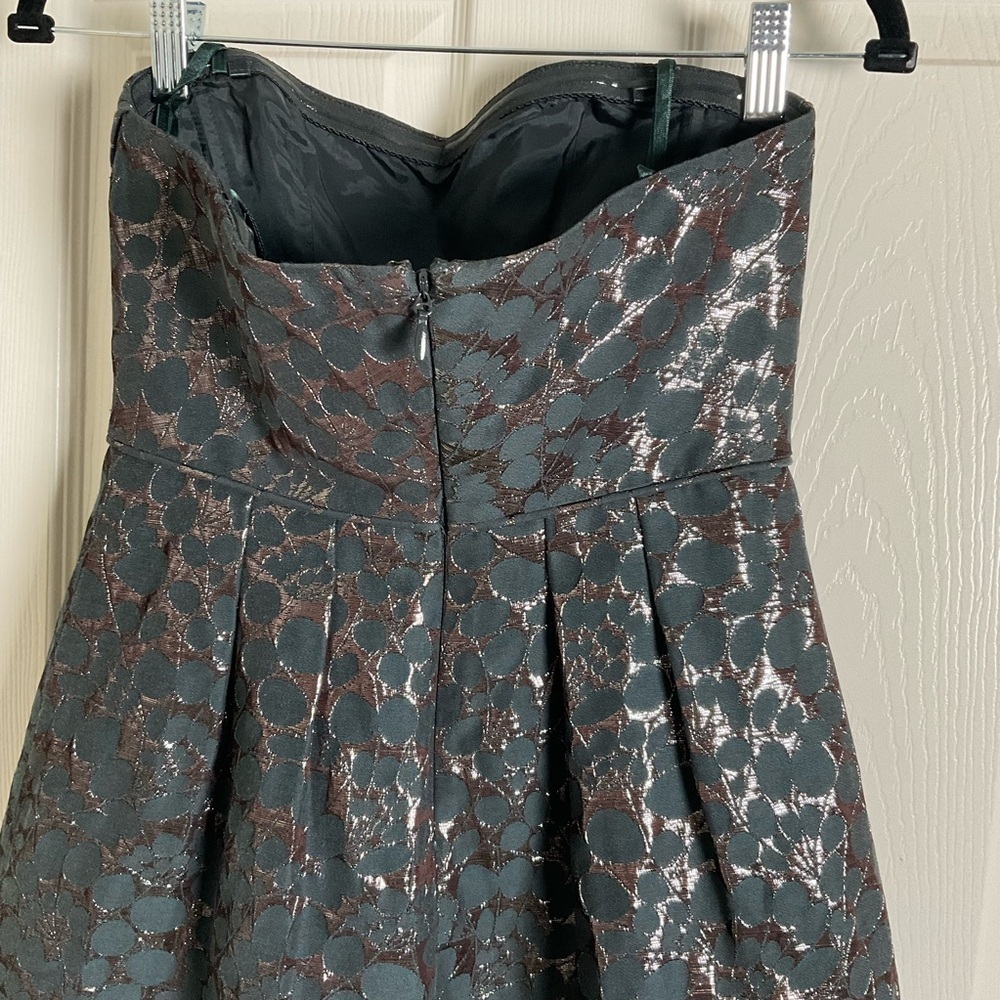 BCBGMaxAzria Metallic Jacquard "Eve" Strapless Dress - NWT size 4 - Picture 7 of 11